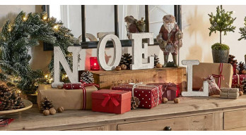 Découvrez l'univers scintillant de Noël avec Spot Lumière LED : tendances et idées cadeaux !