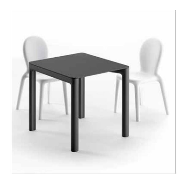 Tables CHLOE, H74cm PLUST COLLECTION-Table-Polyéthylène