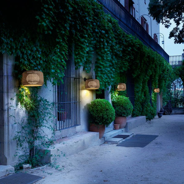 Applique extérieure Bover Garota design pour éclairage entrée maison